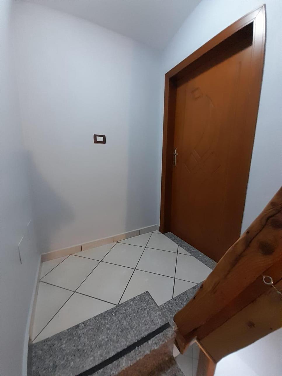 Aleksi&Eli Apartman Shkodra Szoba fotó
